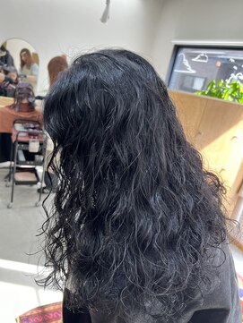 スワッグ(Swag) スパイラル　パーマ　ロング　セミロング