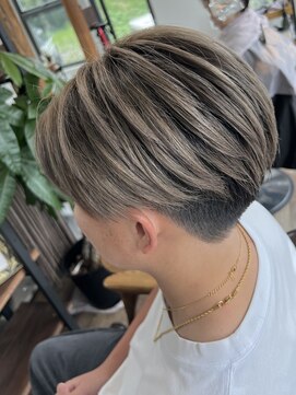 ラル(Lull) ホワイトベージュカラー