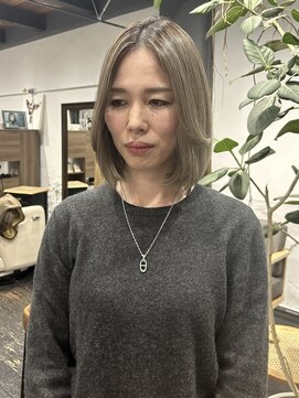 アルコイリスバイドールヘアー(ARCOIRIS by Dollhair) アッシュオリーブネイビーグレーレイヤーロングメンズライク都島