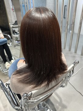 シー(shii..) 《shii.. /稲葉》#髪質改善#縮毛矯正#レイヤーカット