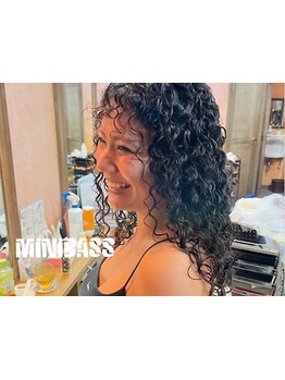 スパイラルパーマ女子必見★スパイラルパーマからアフロ、ドレッドヘアまでお任せできる！ご相談ください♪