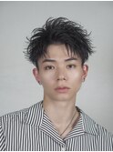 黒髪無造作アップバング刈り上げショート