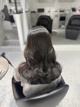 ルモ(Lumo) 【MIHO】イヤリングカラー×グレージュ