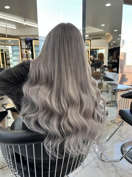 ラピス 渋谷本店(Lapis) ホワイトシルバーカラー/ハイトーン/髪質改善/シールエクステ