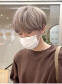 渋谷メンズブリーチカラーミルクティーベージュセンターパート