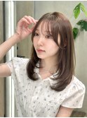 透明感たっぷり◎くすみオリーブ×ミディアムレイヤー