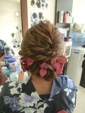 ヘアセットサロンエッジ(Edge) 長岡花火大会用アップスタイル