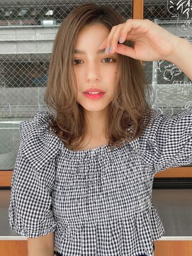 ルービック(Rubik's) 大人可愛いくびれミディ(かきあげグレージュカラー)