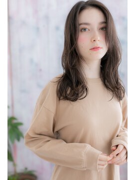 ミック 日暮里店(miq) センターパート暗髪チョコブラウン無造作エアリーカールb1