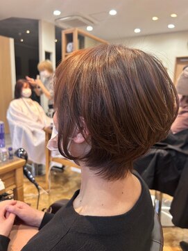 テラス 古河店 大人女性ショートボブ30代40代50代60代白髪ぼかし