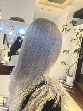 ゴッド ヘアーアンドメイク 高崎西口店(GOD Hair & Make) アッシュシルバー