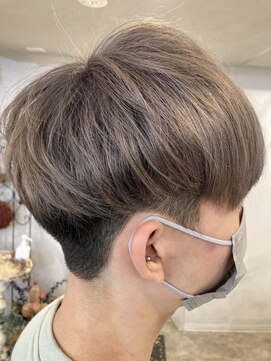 ヘアスタジオニコ(hair studio nico...) 刈り上げマッシュ×シルバー