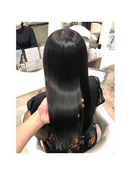 ニューヨークニューヨーク 大久保店(NYNY) 乾燥でパサパサ広がる毛先もしっとりおさまる髪質改善美髪ケア