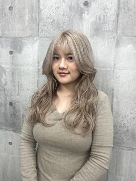 モニカ 栄店(MONIQA) ホワイトベージュ