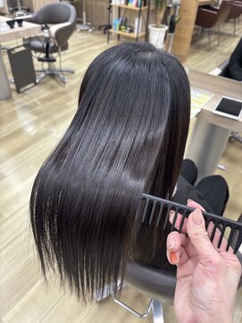 ウラン 苫小牧店(Urun) 髪質改善ストレート