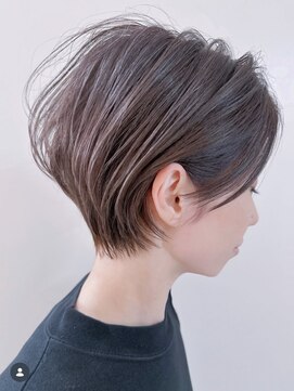 アナザヘアー なんば 高島屋前店(ANAZA hair) タイトショート＆耳掛けスタイル