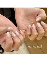 ラ シェンテ 宝塚(La Sente)&nbsp;ホワイト×ゴールドニュアンスネイル