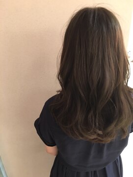 ロンド 銀座(Lond) 赤みを消した柔らかマットアッシュ 担当 吉澤弘哲