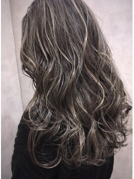 クロックレス (CLOCKLESS) コントラスト　×　ハイライト　＃CLOCKLESS伊勢崎