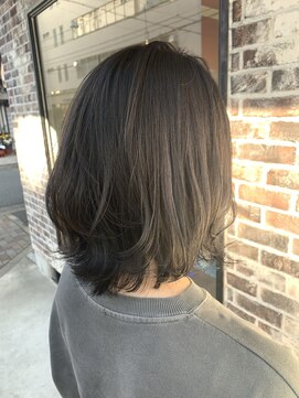 ヘアー アイス カンナ(HAIR ICI Canna) さりげないハイライトで透けグレーヘアー！