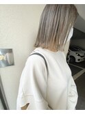 ケアブリーチでダメージ減、透き通るようなオリーブベージュ
