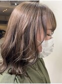 ミントベージュ