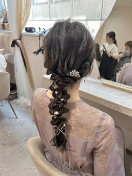 ミラ(Mila) 人気No.1 結婚式など*ふんわり質感のあみおろしヘア
