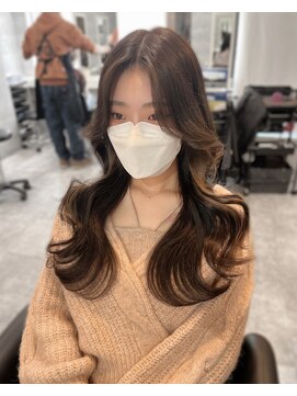 ベル(BEL) 【韓国風】10代、20代◎センター分けロングレイヤー