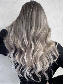 ロウル 渋谷(LOWRL) 海外風スタイル/ブリーチ/シールエクステ