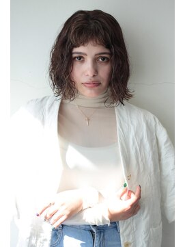 ココ 本八幡(KOKO) 黒髪クラゲヘアーオリーブグレー小顔ココアベージュ丸型卵型ボブ