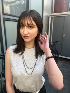 ルーム(Loom.) 顔周りレイヤーレイヤーカット透明感カラーブリーチなしカラー