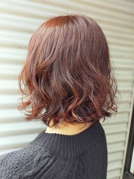 春風の写真/コテで巻くのが苦手な方にオススメです◎忙しい朝のスタイリングが楽になる再現率の高いパーマ＊