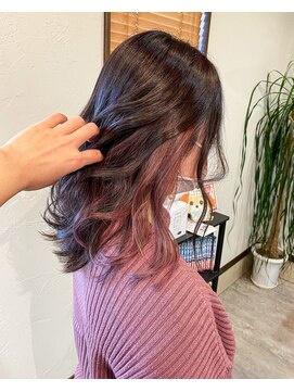 ラフ バイ へアーフリーティー(Laf by Hair freety) インナーピンクカラー