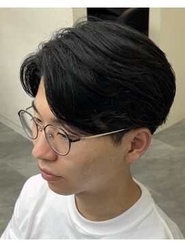 フイ 恵比寿(Hui) センターパート/ニュアンスパーマ/メンズカット