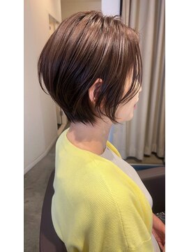 カナロアバイボニークチュール(KANALOAbyBONNY COUTURE) ツヤ髪♪耳かけショートボブ レイヤーショート