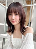 韓国風レイヤー/外ハネくびれ/ミディアムレイヤー/ぱっつん前髪 
