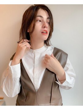 ミッシュバイアーバン(misch by urban.) ボブ／柔らかいブラウンカラー