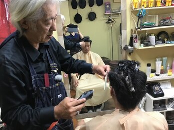 プレインズ美容室の写真/広島県で初めて開かれた「84ヘアカット・ワインドコンテスト」のカット部門で最優秀賞を受賞★