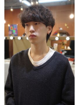 エディ(Edy) マッシュウルフ波巻きスパイラルパーマメンズパーマ眉毛カット