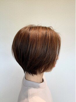 モアファン(morefun)の写真/【伸びてもシルエットがキレイ】お手入れがしやすい憧れのショートヘアに