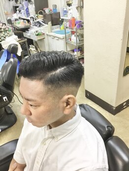 ヘアサロンセンスの写真/ロープライスなのに技術◎！フェードカットもお任せの短髪スタイルで差をつける♪、理容室、バーバー