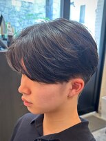 ジュンヌオム リンカラン(Jeune Homme LINGKARAN)&nbsp;前下がりセンターパート