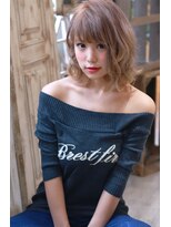 ラファンジュ ヘアー(Rohange hair)&nbsp;【Rohange】ホワイトベージュ×リラクシーミディ#耳かけ