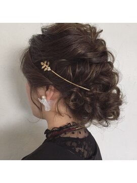 アンジュ(ange) 〔ange maco〕編み込みアップ