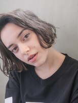 キチ(kichi.)&nbsp;［kichi.］リラックスウェーブ×ボブ