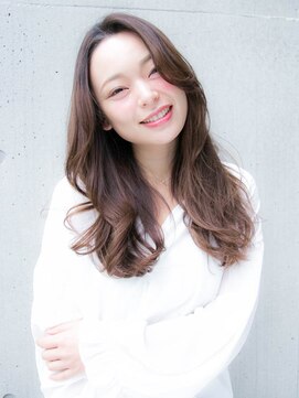 ルティア 池袋(Lutia) 卵型　アッシュブラウン　サラツヤロング