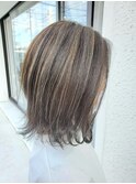 ハイライト 外ハネ  グレー×アッシュ