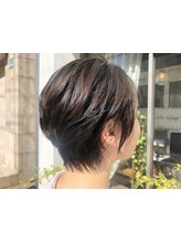 【千葉駅徒歩約5分】幅広い年代の女性の想いを理解、一人ひとりの頭皮・髪に合わせたカット・ヘアケア♪