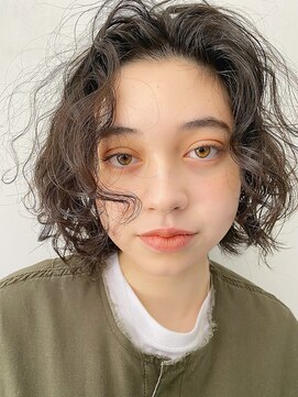 ソイ コンク 下北沢(soi conc) 癖っぽさのあるランダムパーマ ボブ