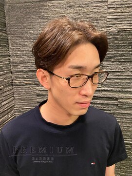 プレミアムバーバー 表参道店(PREMIUM BARBER produce by HIRO GINZA) センターパートビジネススタイル